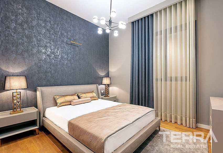 Apartments with Sea-view for Sale in central Konak, İzmir, Turkey - 106435