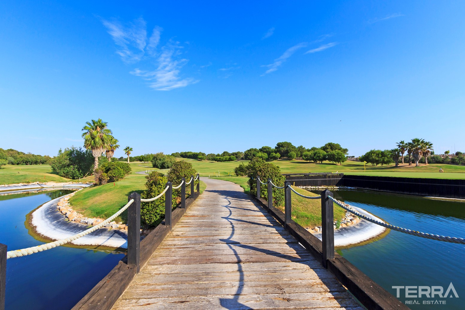 Golf Villas for Sale in Pilar de la Horadada, Costa Blanca, Spain - 106489