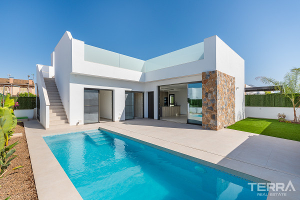 Villor med privata pooler till salu i Los Alcázares, Murcia, Spanien