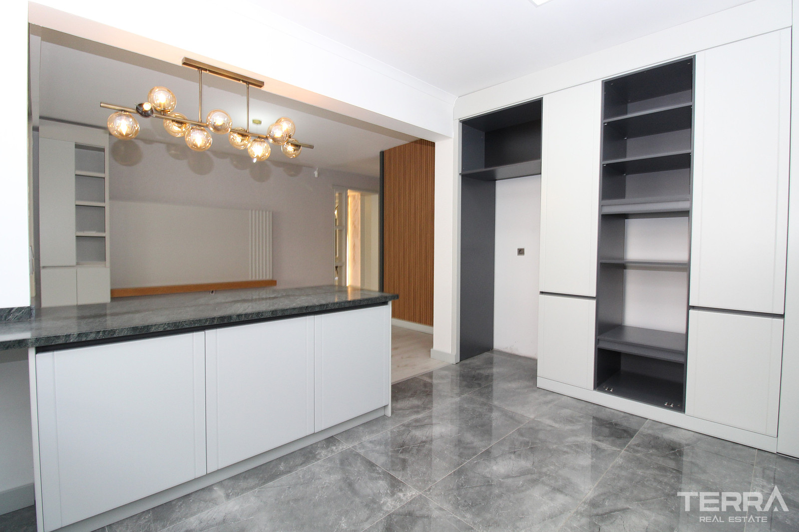 Apartments wth City and Forest View for Sale in Çankaya, Ankara - 106822