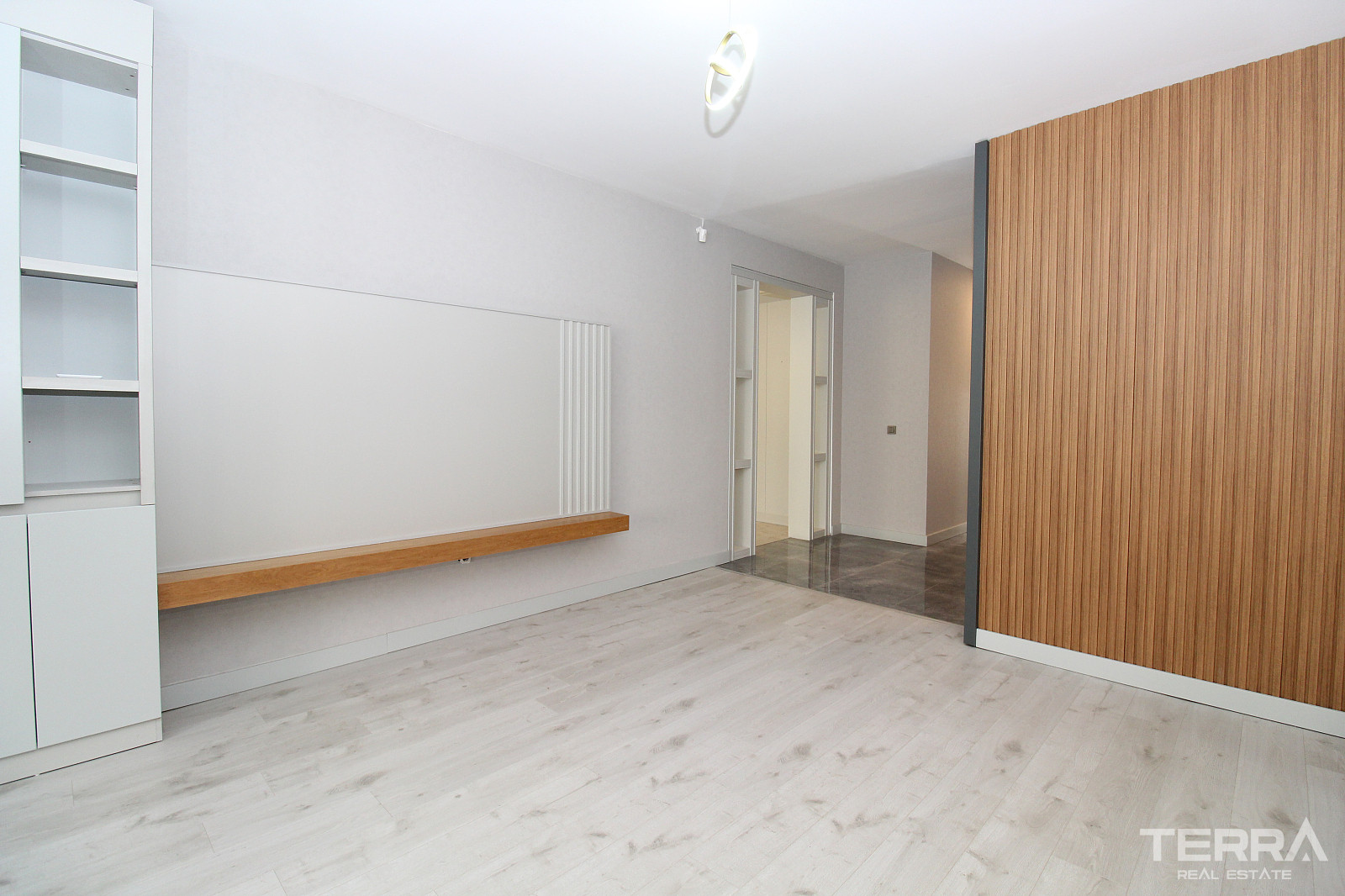 Apartments wth City and Forest View for Sale in Çankaya, Ankara - 106824