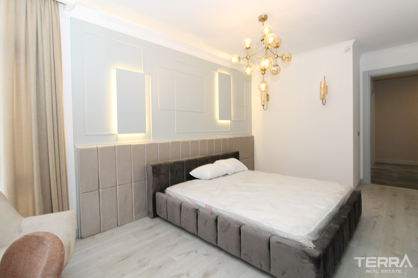 Apartments wth City and Forest View for Sale in Çankaya, Ankara - 106825