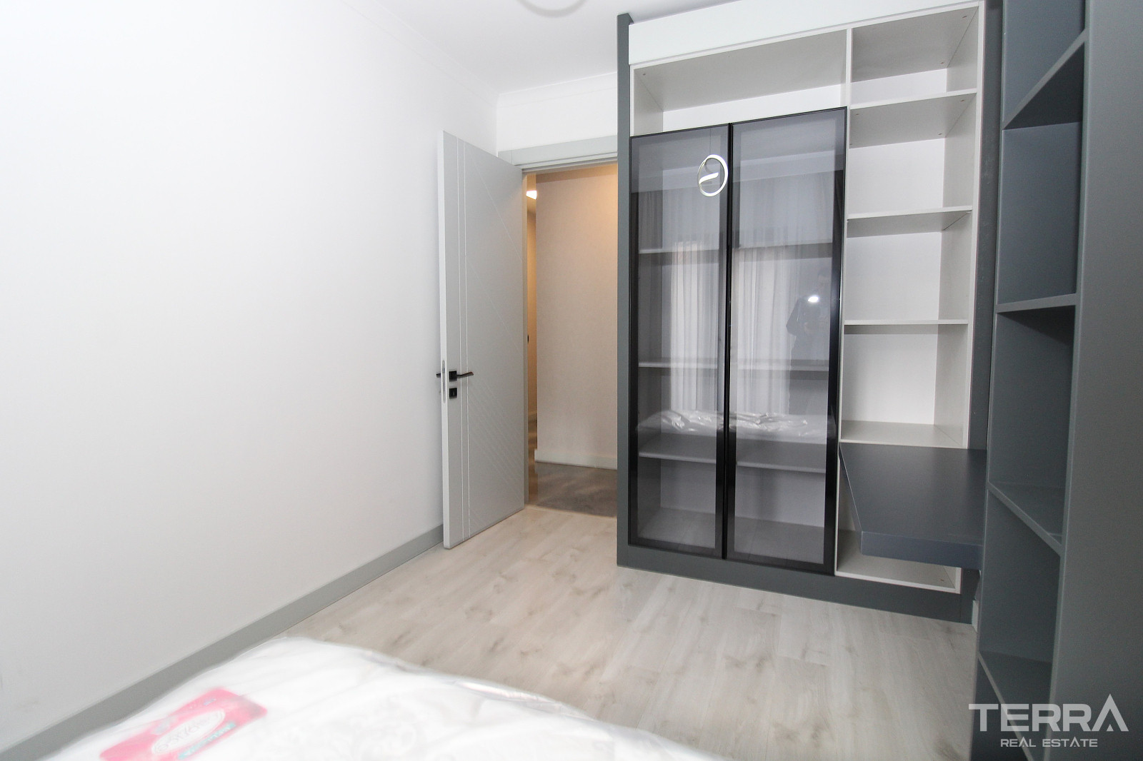 Apartments wth City and Forest View for Sale in Çankaya, Ankara - 106828
