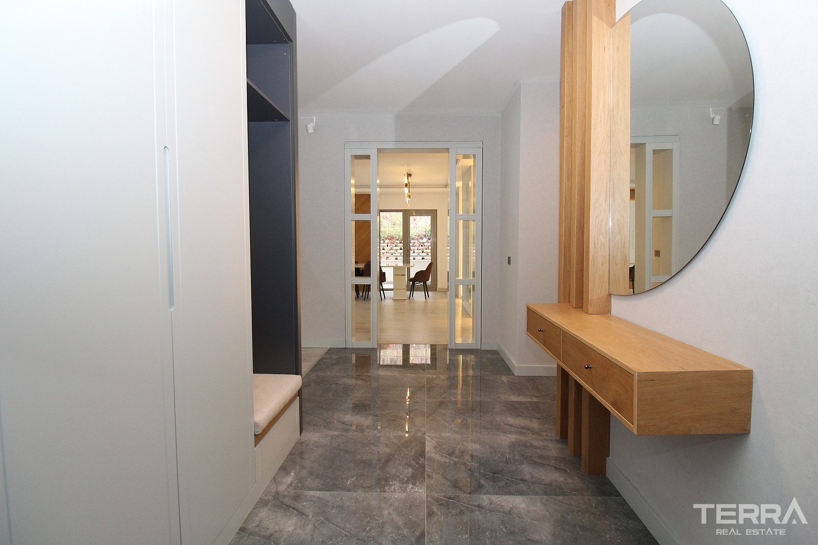 Apartments wth City and Forest View for Sale in Çankaya, Ankara - 106837