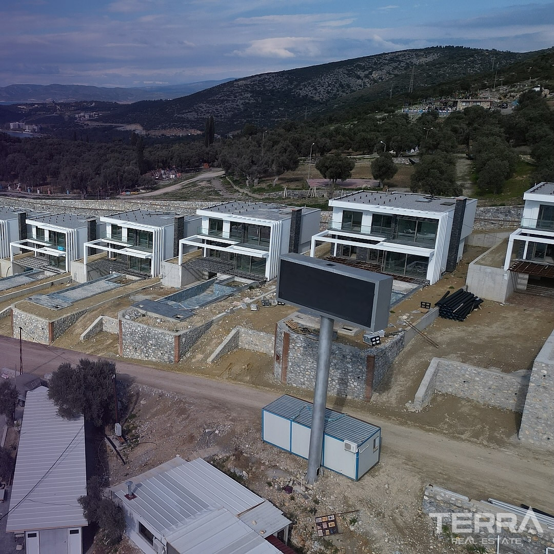 Aydın, Kuşadası'nda Deniz Manzaralı Müstakil Villalar - 106929