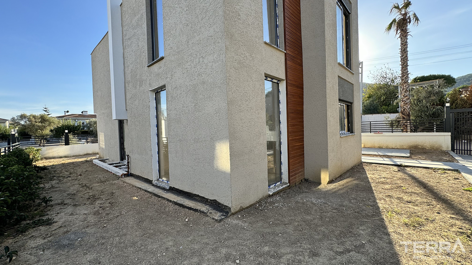 Detached Villas with Pools for Sale in Urla, İzmir - 107069