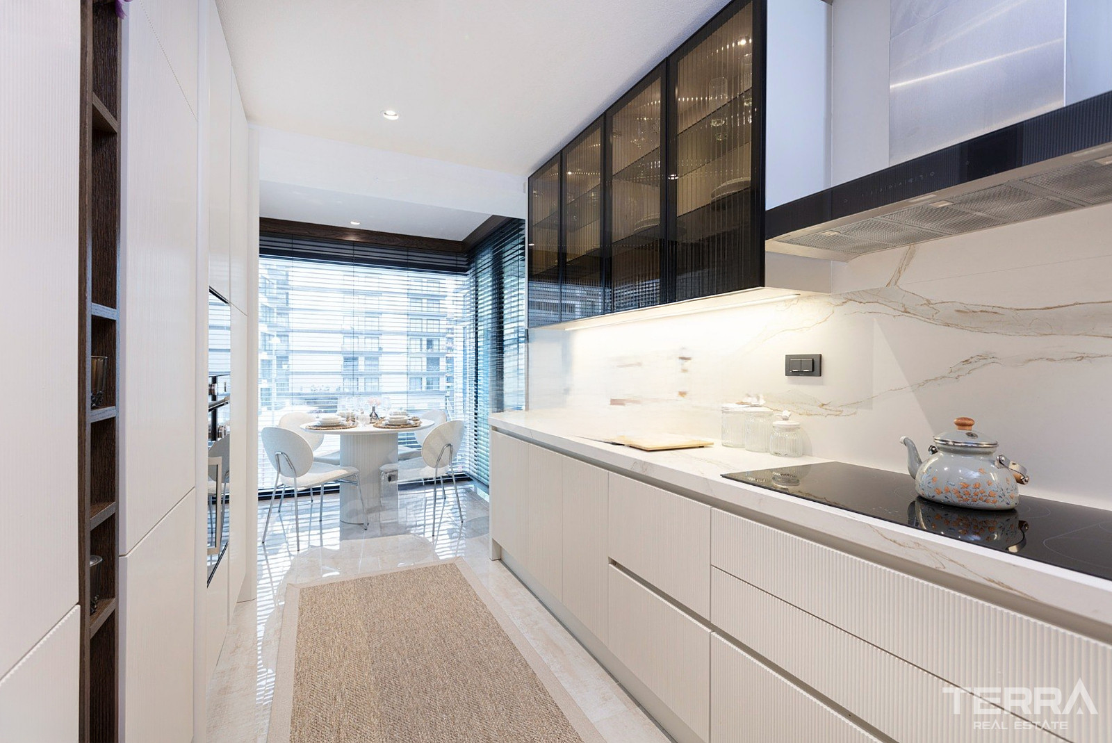 Luksusowe apartamenty na sprzedaż w dzielnicy Bornova, Izmir - 107148