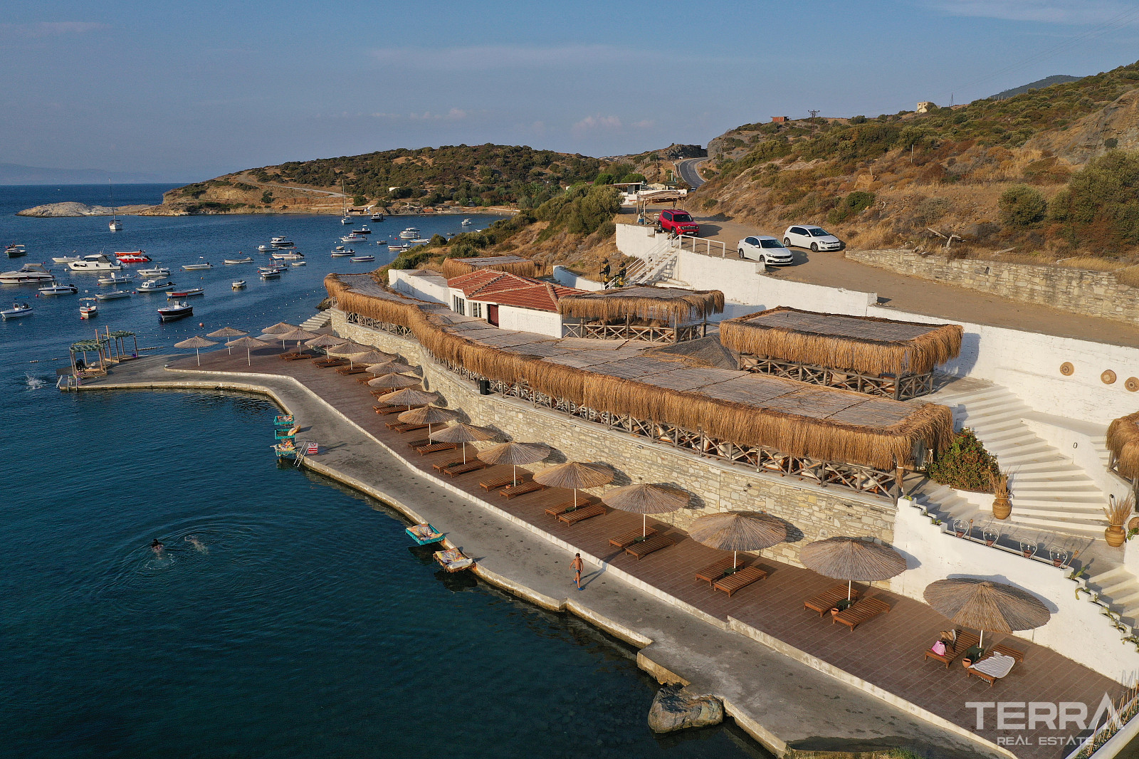 Lejligheder ved havet til salg i Foça, İzmir, Tyrkiet - 107194