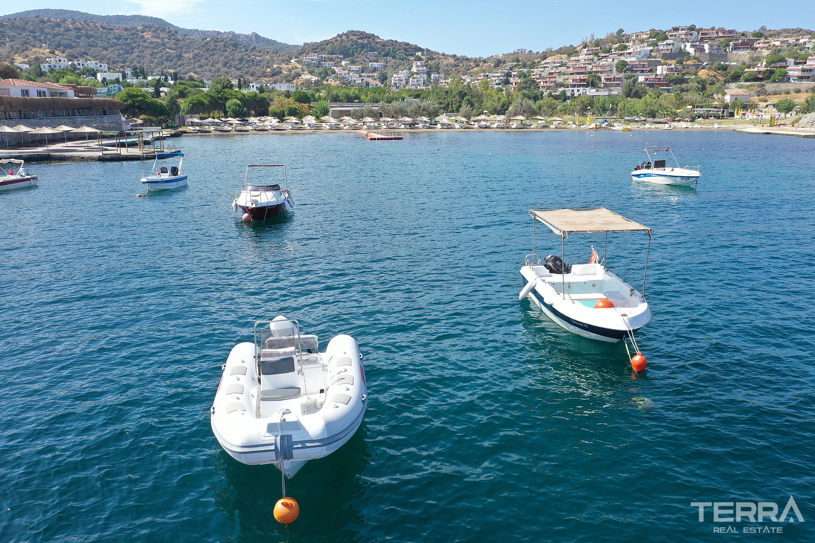 Lejligheder ved havet til salg i Foça, İzmir, Tyrkiet - 107198