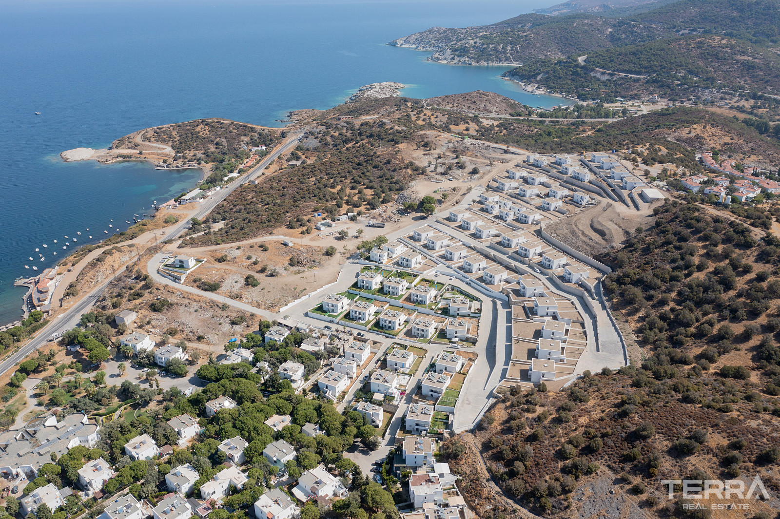 Lejligheder ved havet til salg i Foça, İzmir, Tyrkiet - 107204