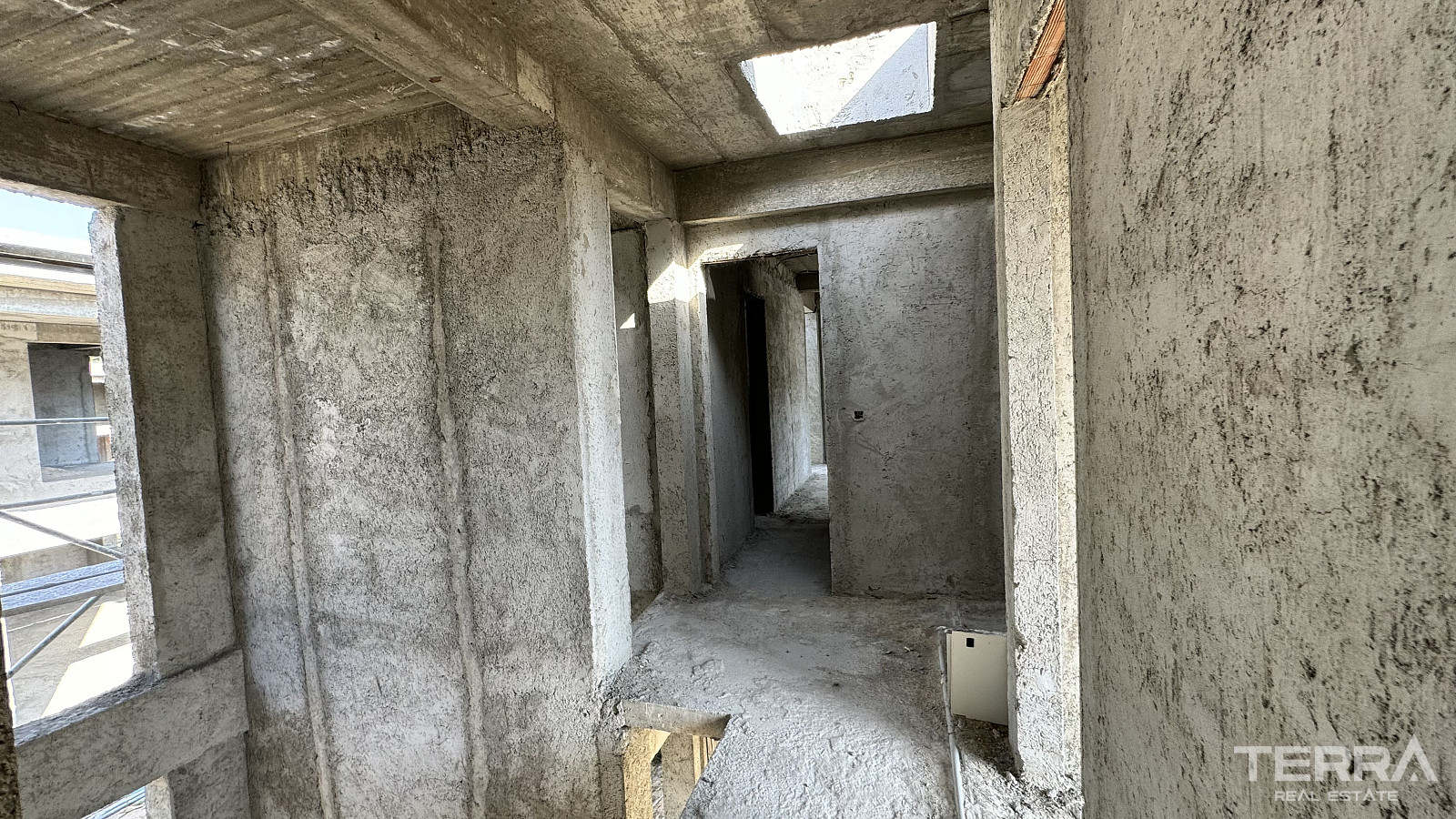 Kuşadası'nda Tüm Olanaklara Yürüme Mesafesinde Müstakil Villalar - 107303