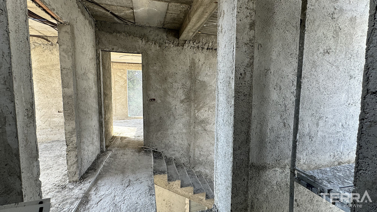 Kuşadası'nda Tüm Olanaklara Yürüme Mesafesinde Müstakil Villalar - 107308