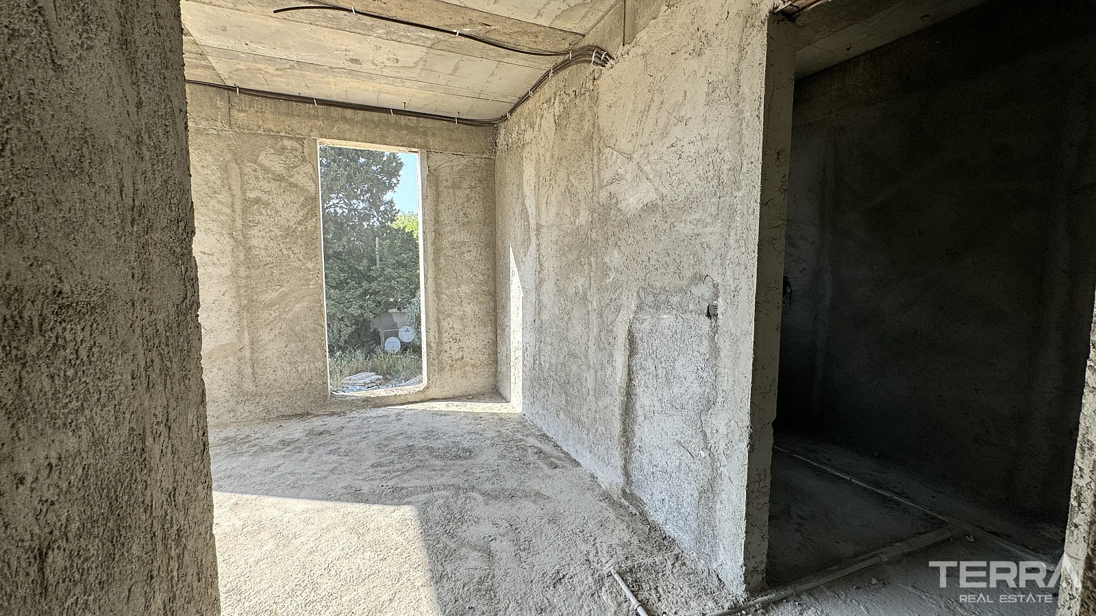 Kuşadası'nda Tüm Olanaklara Yürüme Mesafesinde Müstakil Villalar - 107334