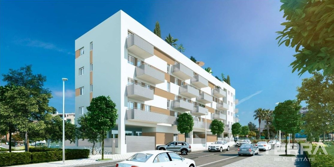 Velez Malaga'da Plaja Yakın Sitede 3+1 Sıfır Daireler - 107595