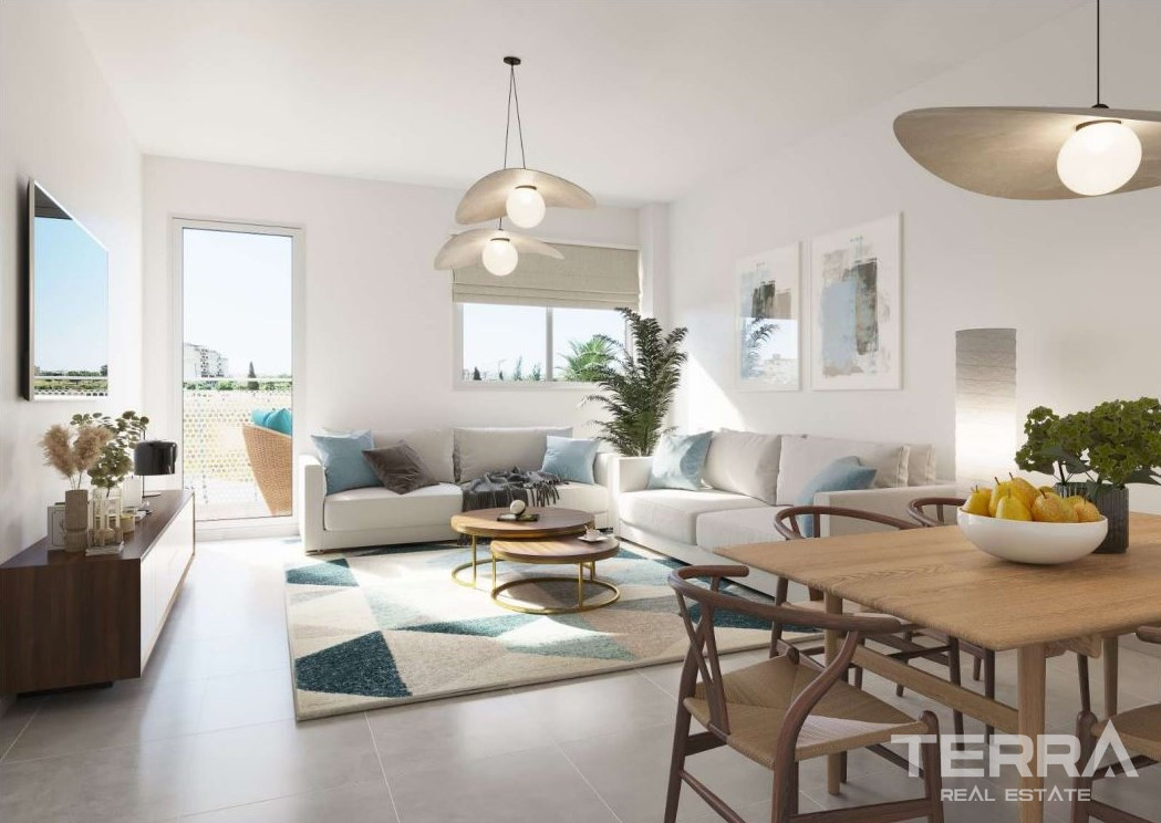 Velez Malaga'da Plaja Yakın Sitede 3+1 Sıfır Daireler - 107597
