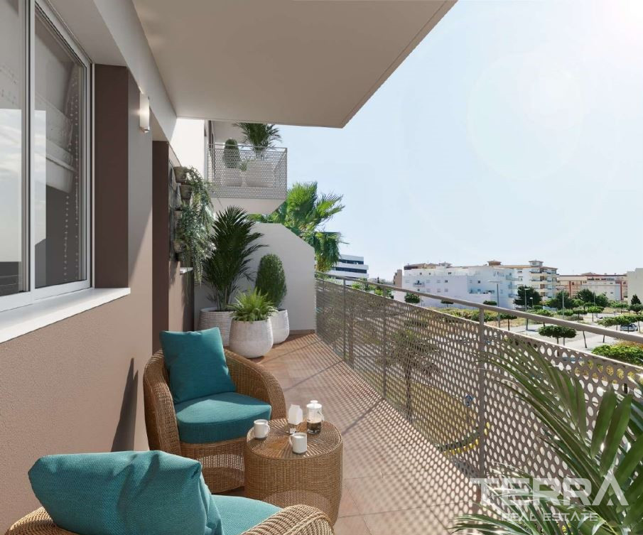 Velez Malaga'da Plaja Yakın Sitede 3+1 Sıfır Daireler - 107598