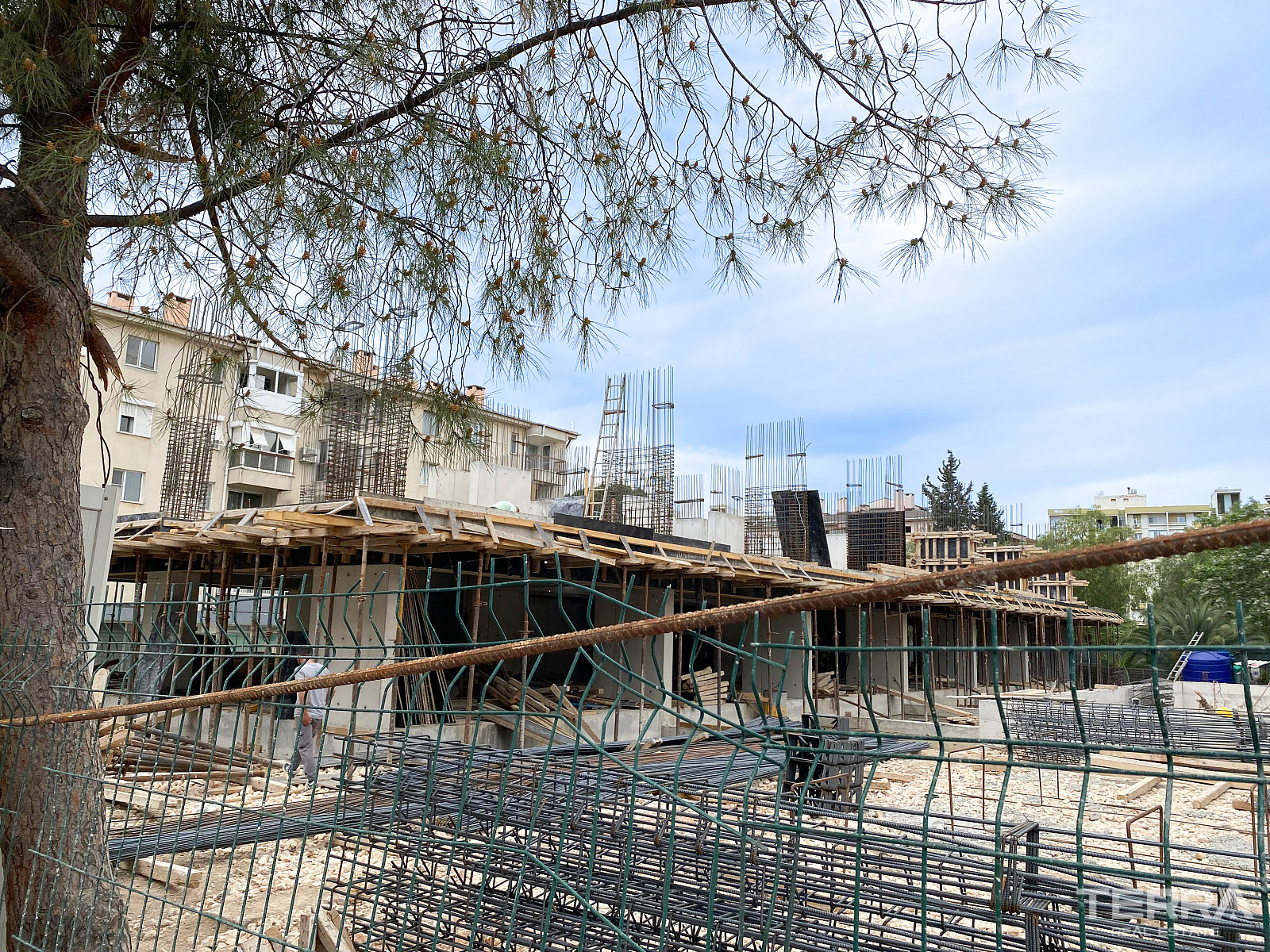 Apartments Near The Sea for Sale in Karşıyaka, İzmir, Turkey - 107972
