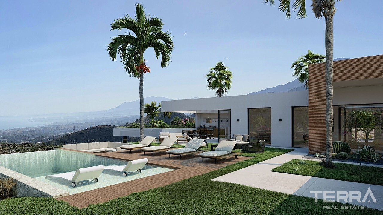 Villa with Sea View for Sale in Marbella, Spain - 108130