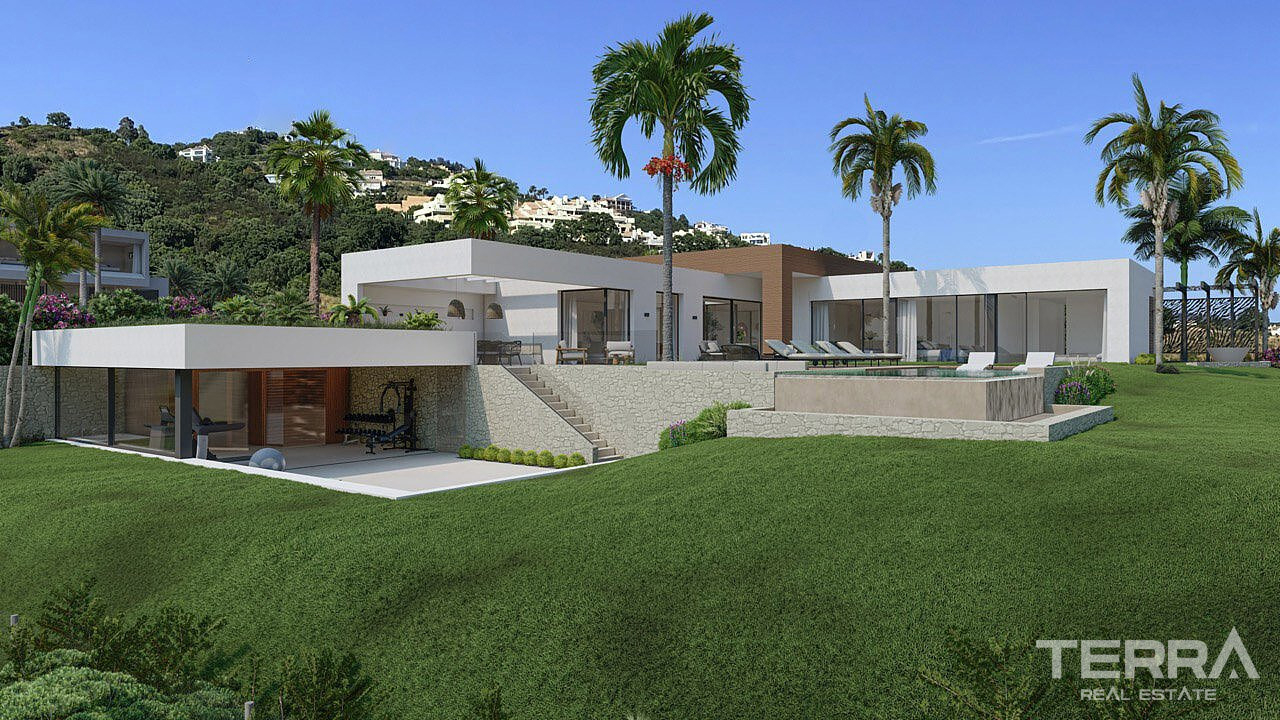 Villa with Sea View for Sale in Marbella, Spain - 108132