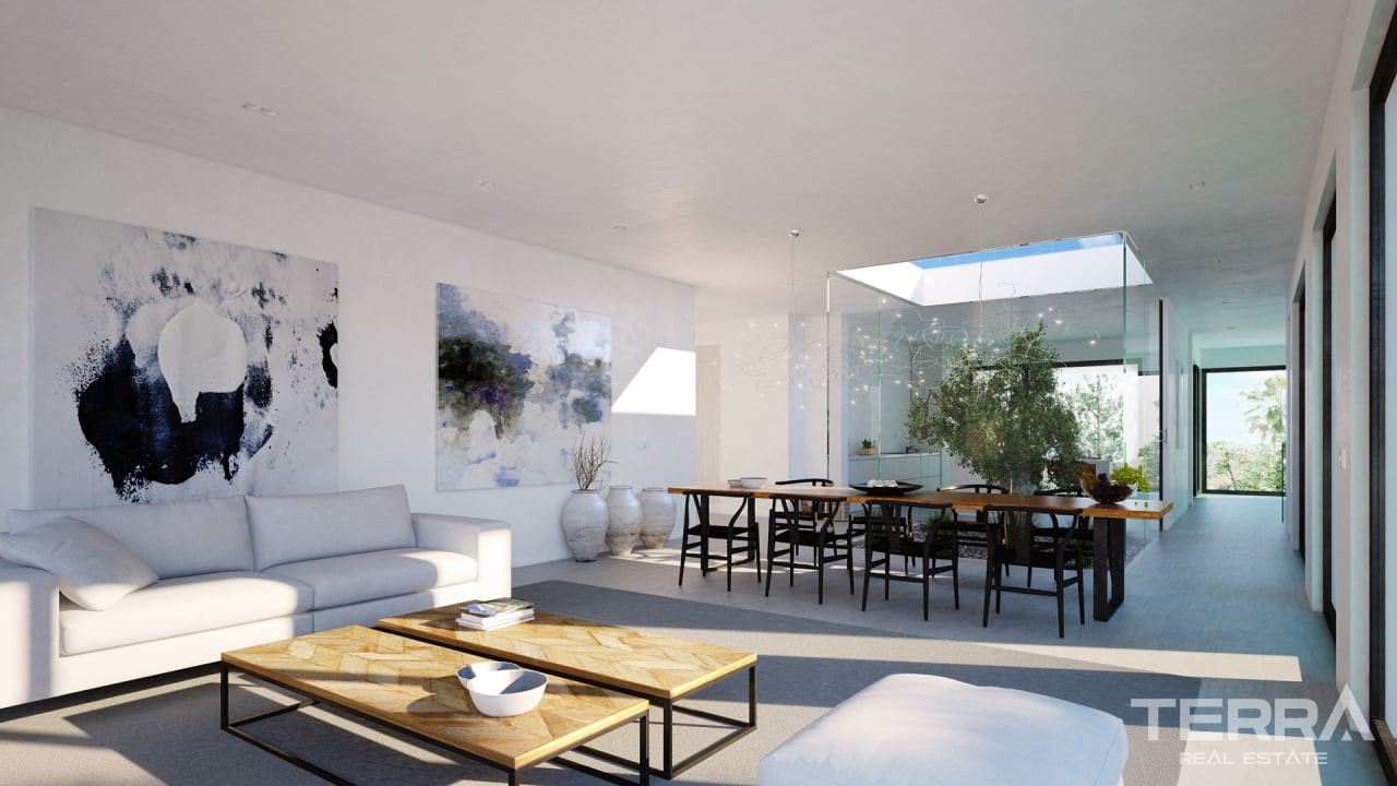 Villa with Sea View for Sale in Marbella, Spain - 108138