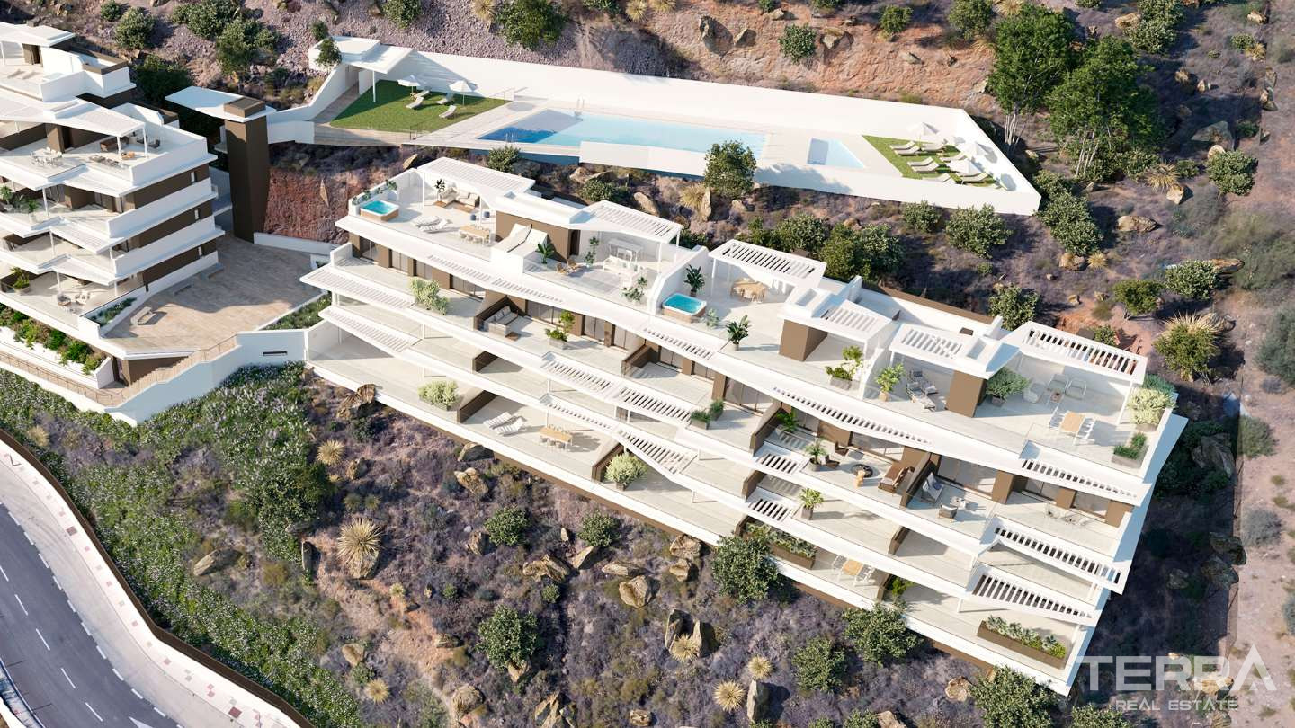 Malaga, Rincon de La Victoria'da Deniz Manzaralı Satılık Daireler - 108209