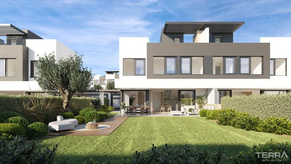 Rækkehuse til salg i Estepona, Atalaya, Spanien