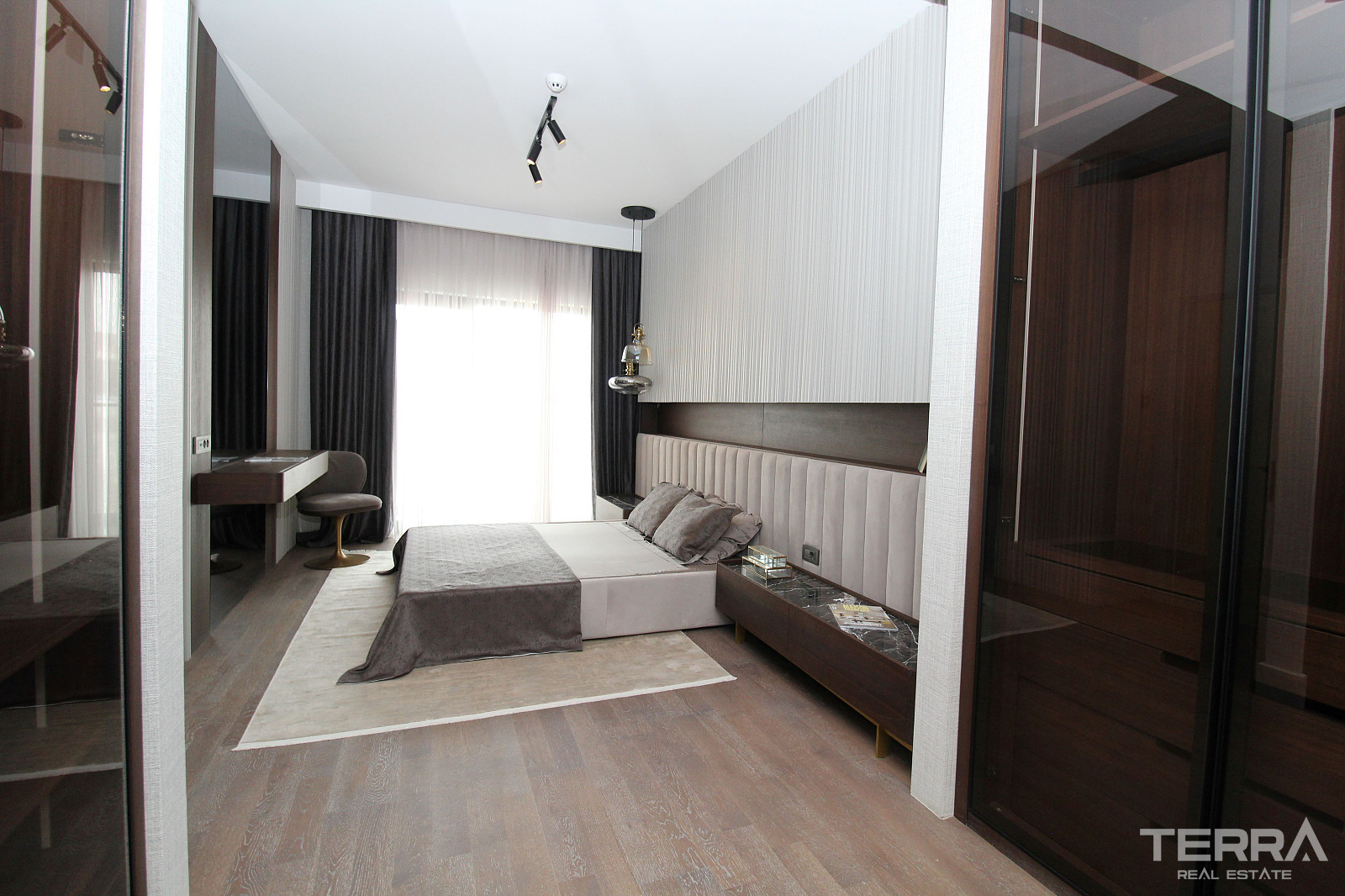 Apartments for Sale in Çankaya, Ankara, Turkey - 108758