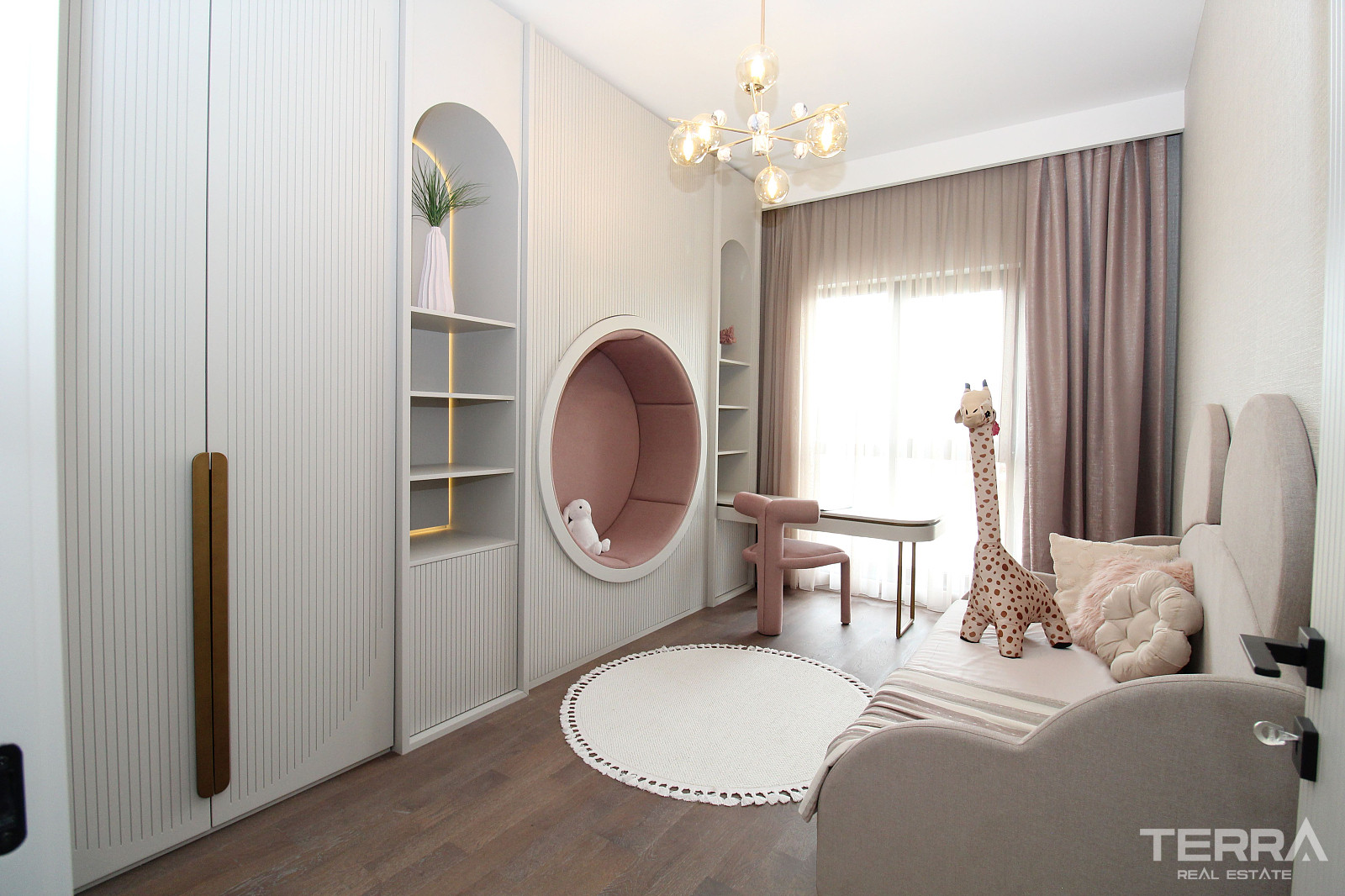 Apartments for Sale in Çankaya, Ankara, Turkey - 108761