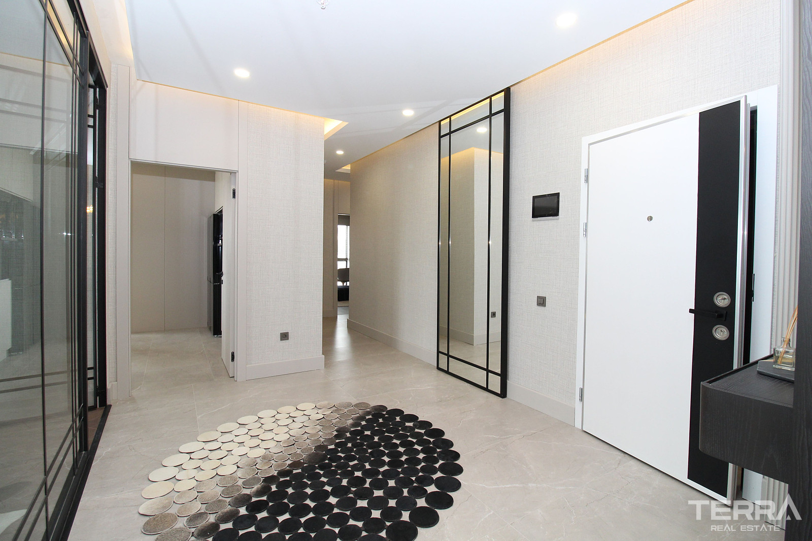Apartments for Sale in Çankaya, Ankara, Turkey - 108766