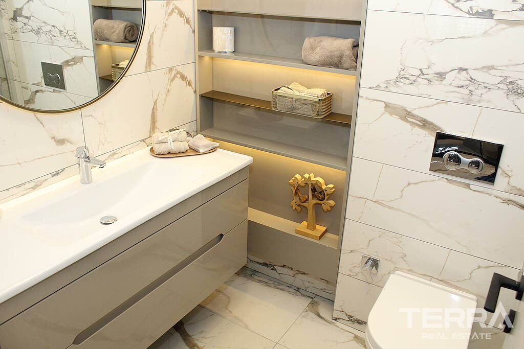 Apartments with Lake View for Sale in Ankara, Çankaya, Turkey - 108956