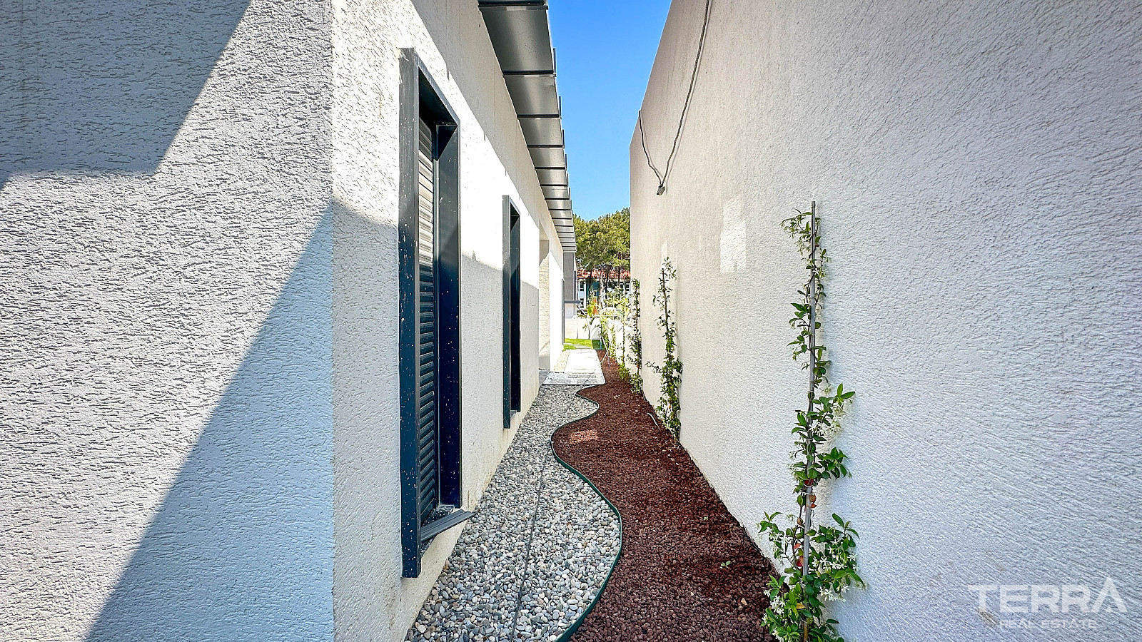 Sea View Villas for Sale in Kuşadası, Aydın, Turkey - 109075