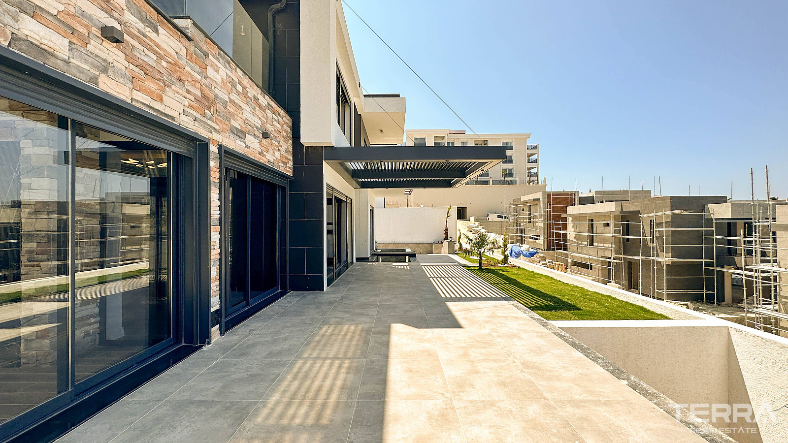 Sea View Villas for Sale in Kuşadası, Aydın, Turkey - 109080