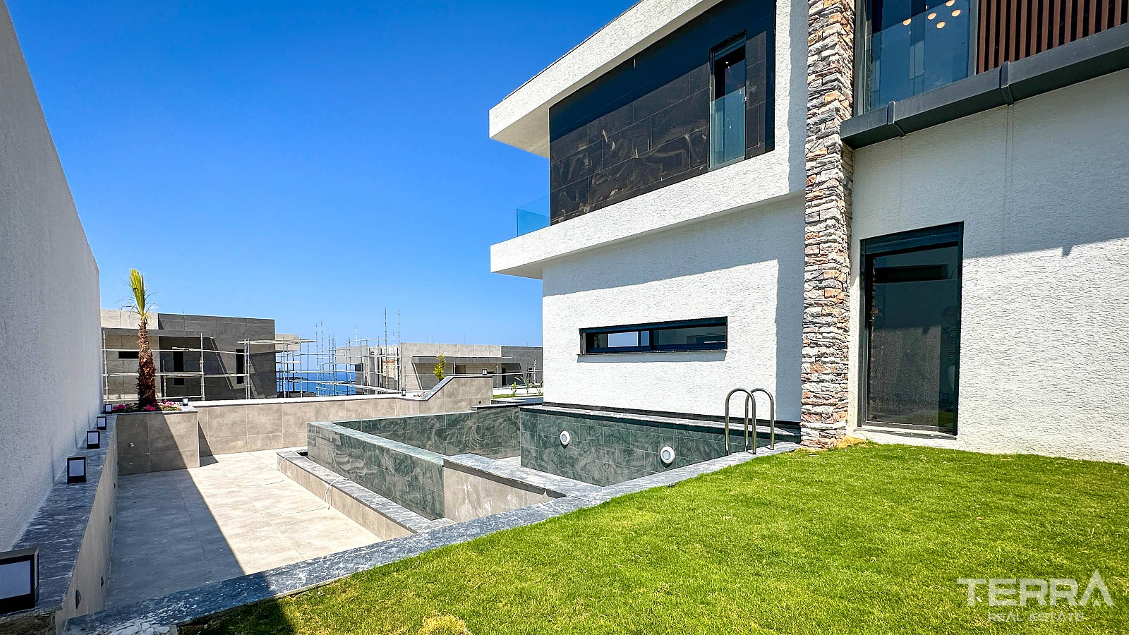 Sea View Villas for Sale in Kuşadası, Aydın, Turkey - 109082