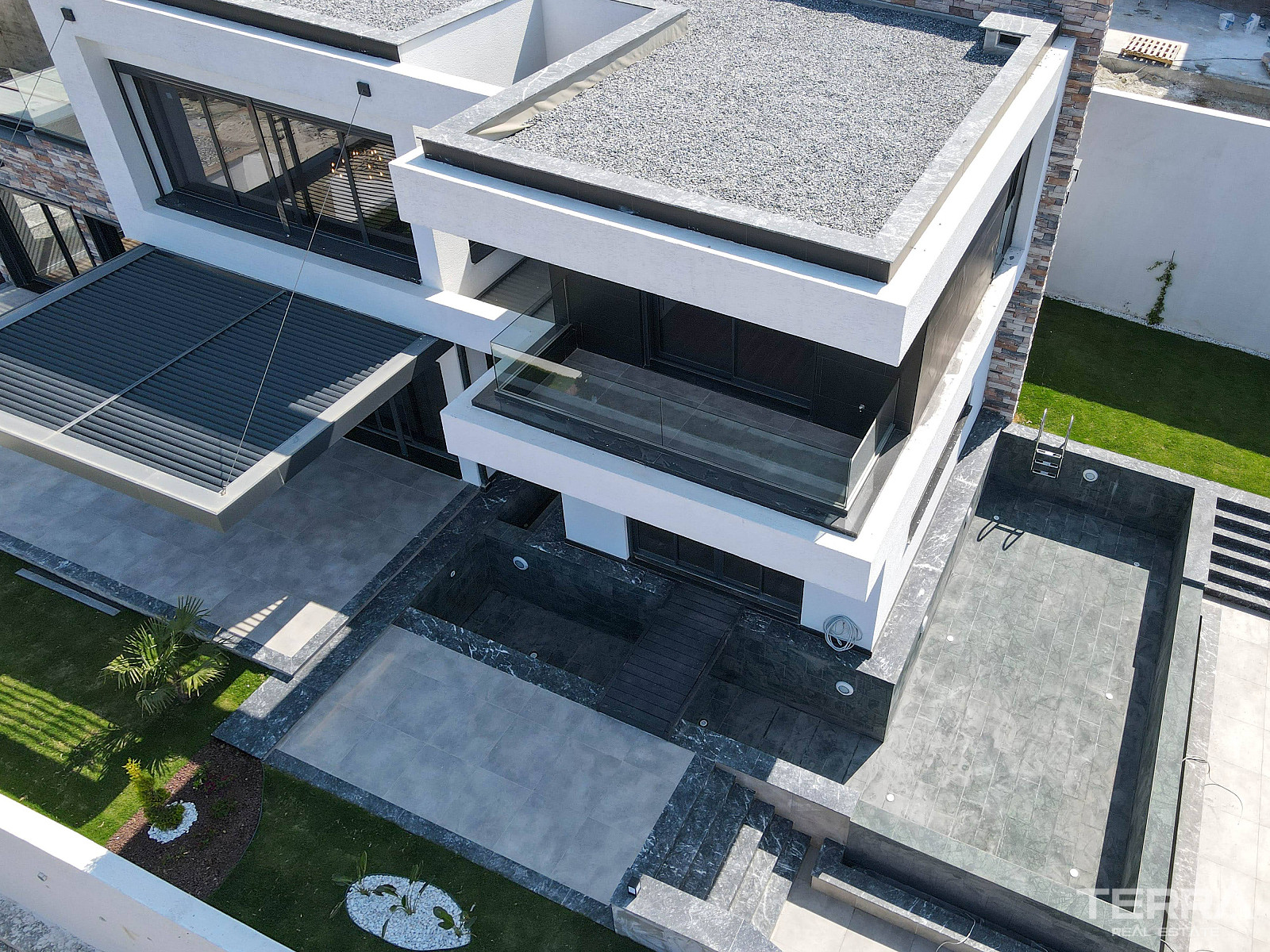 Sea View Villas for Sale in Kuşadası, Aydın, Turkey - 109085