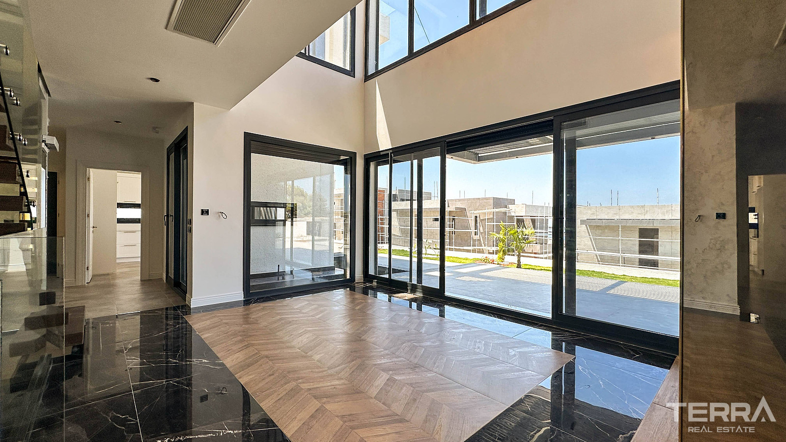 Sea View Villas for Sale in Kuşadası, Aydın, Turkey - 109091