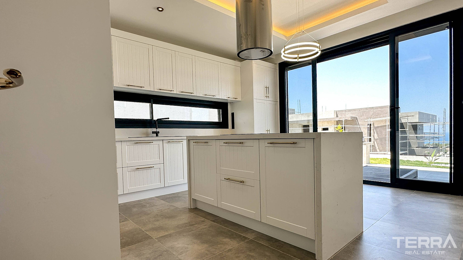Sea View Villas for Sale in Kuşadası, Aydın, Turkey - 109103