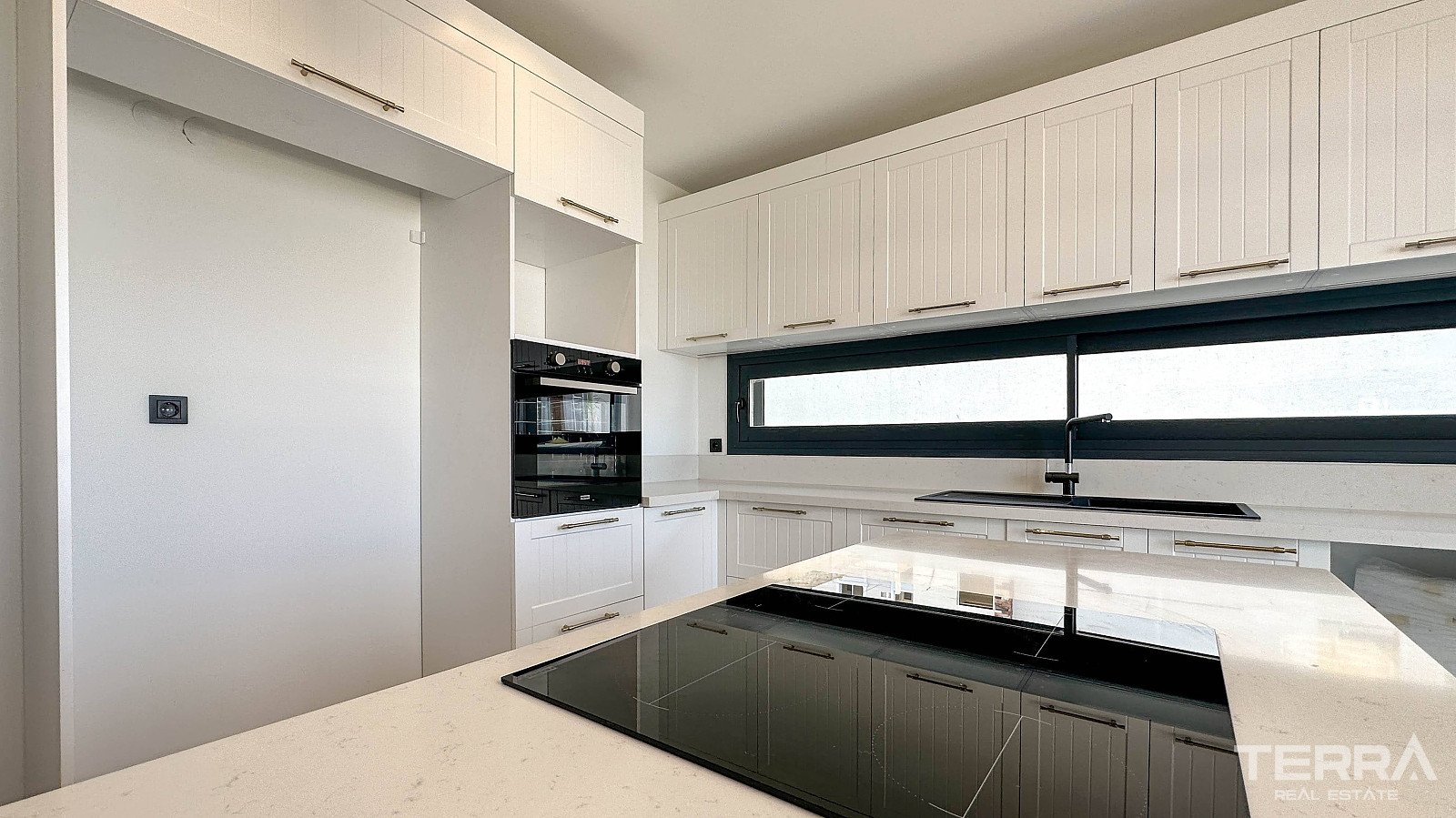 Sea View Villas for Sale in Kuşadası, Aydın, Turkey - 109104
