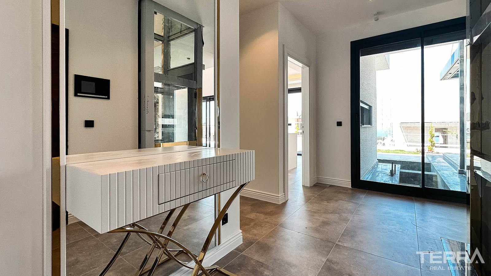 Sea View Villas for Sale in Kuşadası, Aydın, Turkey - 109151