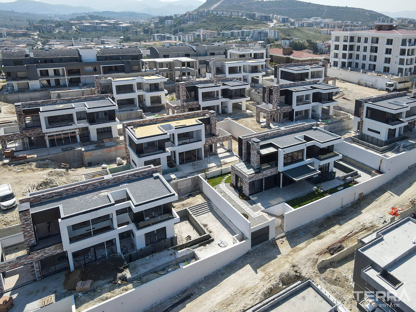 Sea View Villas for Sale in Kuşadası, Aydın, Turkey - 109162