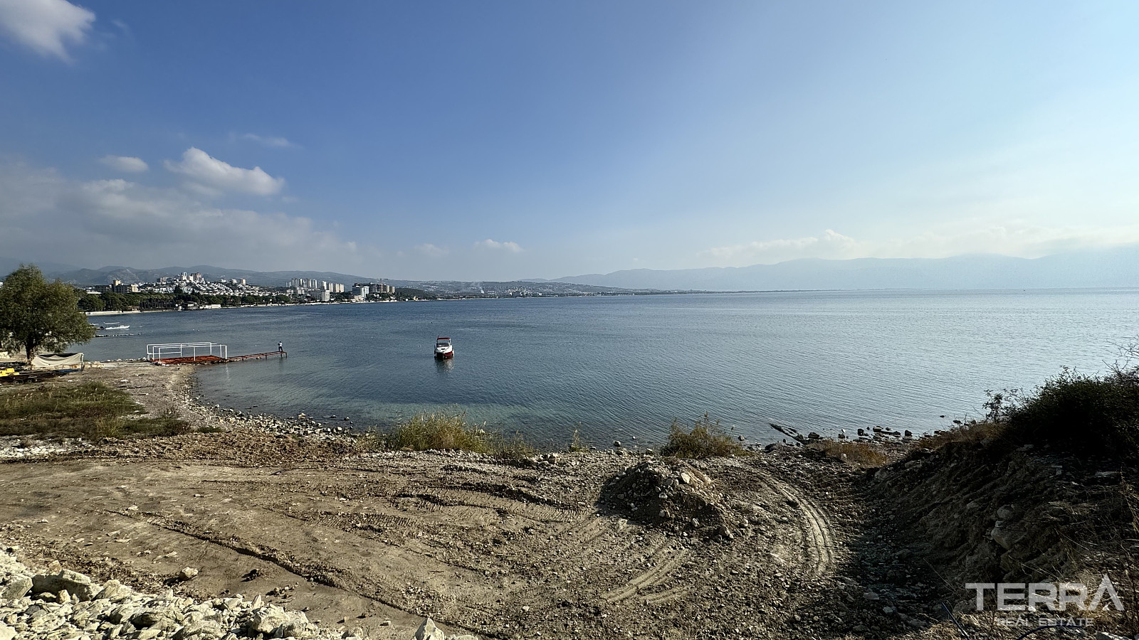 Beachfront Apartments for Sale in Kuşadası, Aydın, Turkey - 109253