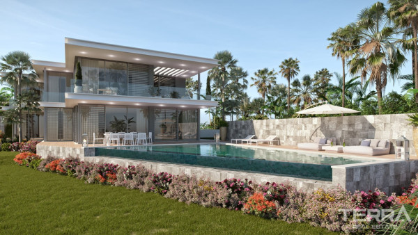 Eksklusive villaer med privat pool og havudsigt til salg i Marbella