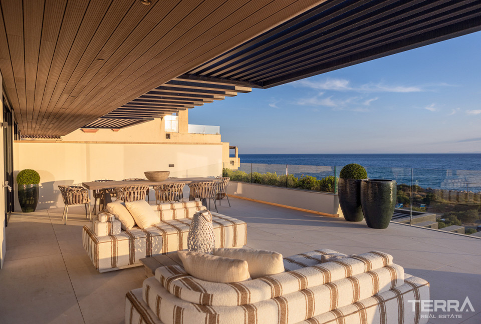 Seafront Apartments for Sale in Estepona, Costa del Sol