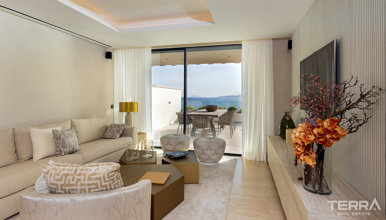 Seafront Apartments for Sale in Estepona, Costa del Sol - 109342