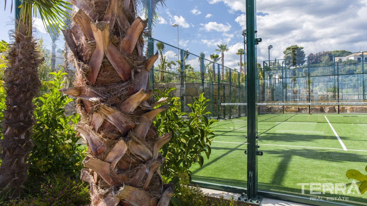 Apartments for Sale in Estepona, Costa del Sol, Spain - 109395
