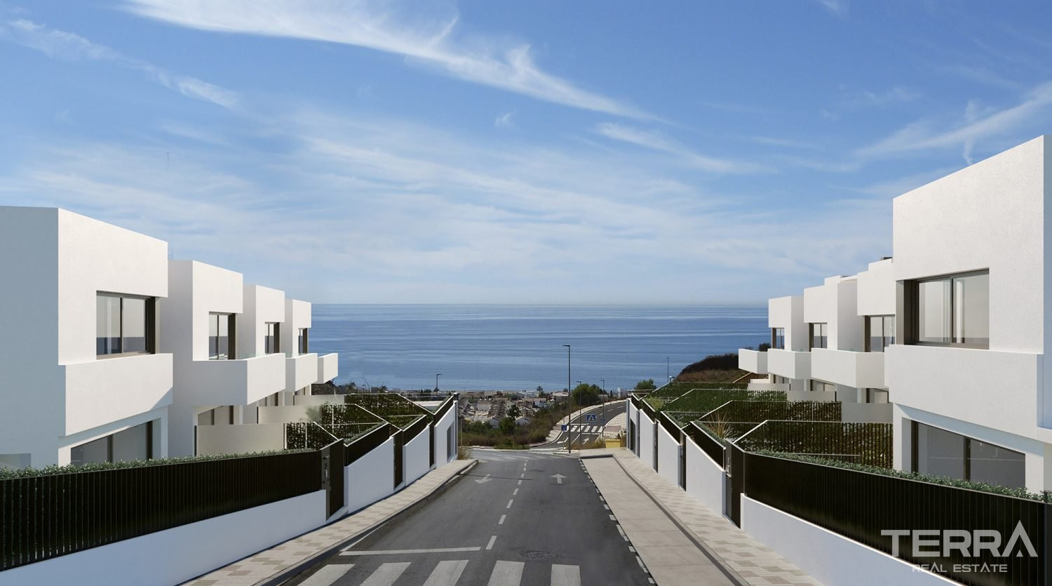 Sea View Villas for Sale in Málaga, Costa del Sol - 109463
