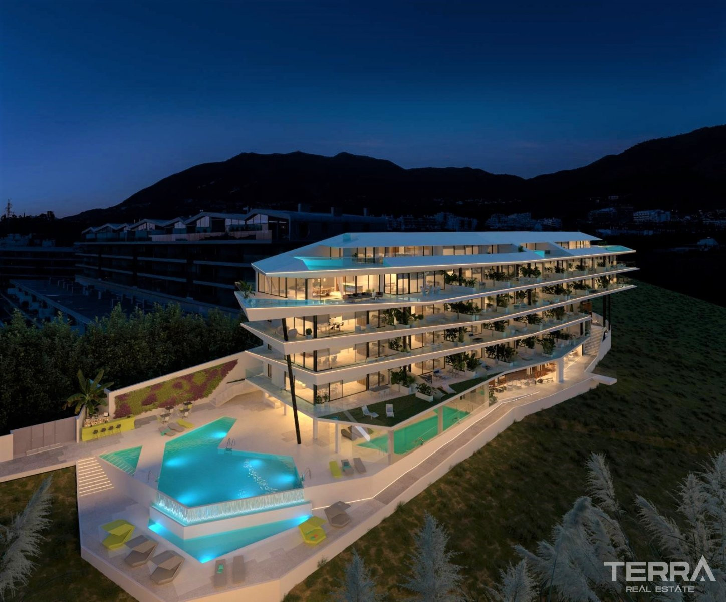 Malaga Fuengirola'da Deniz Manzaralı Ferah Daireler - 109487