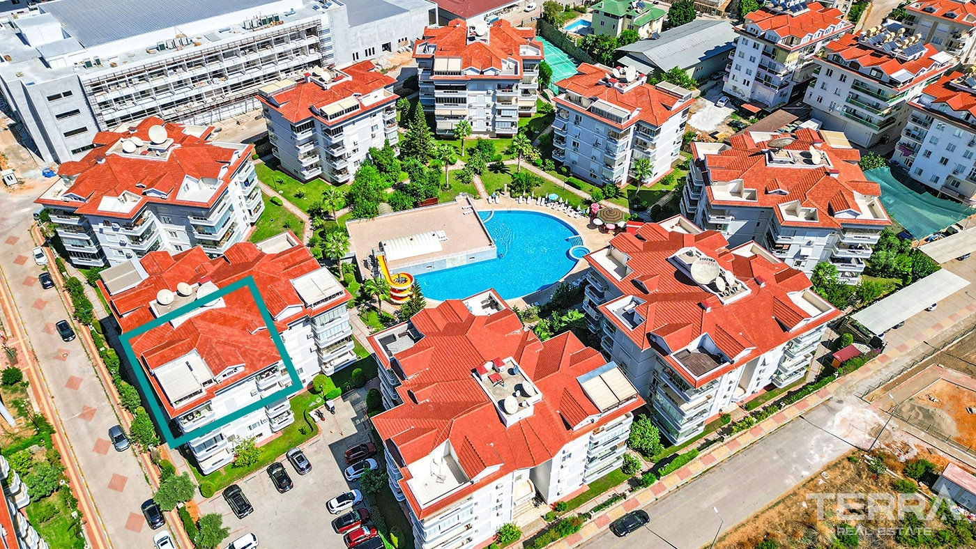 Apartment for Sale in Oba Crown Resort 1, Alanya, Turkey - 109561