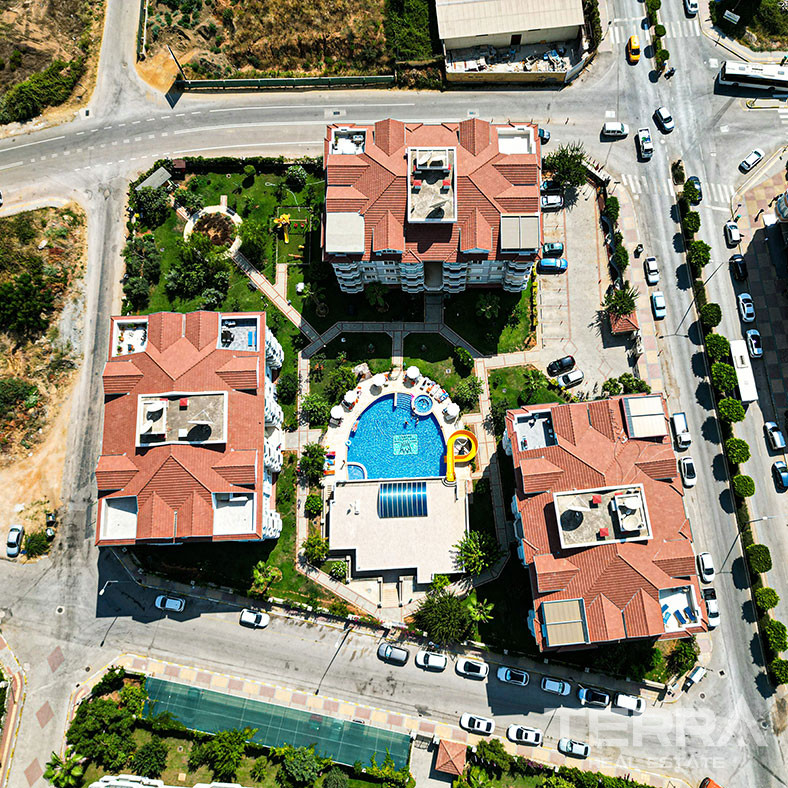 Apartment for Sale in Oba Crown Resort 3, Alanya, Turkey - 109620