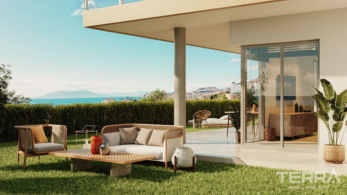 Malaga, Rincón de la Victoria'da Panoramik Deniz Manzaralı Daireler - 109750