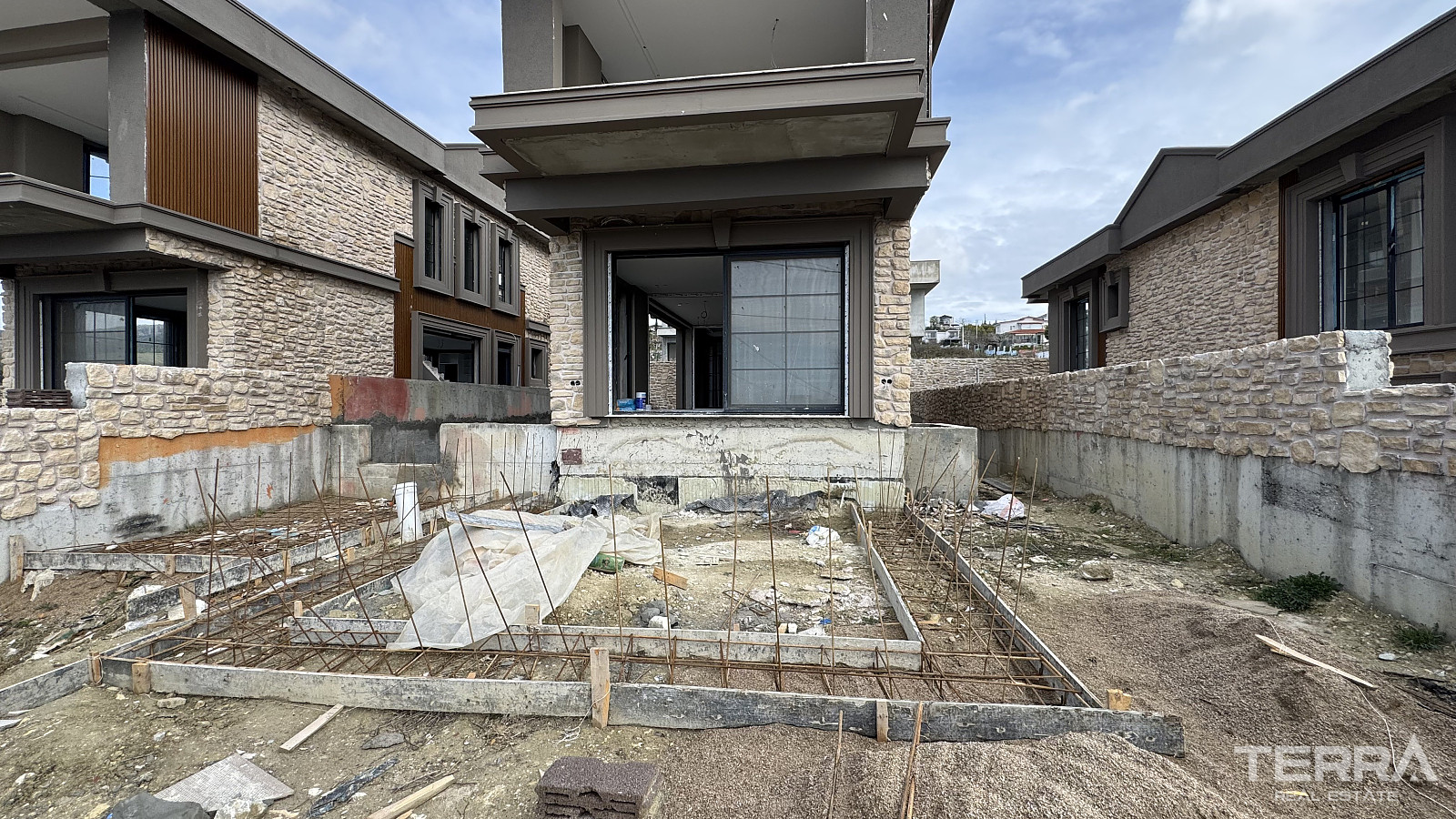 Aydın, Kuşadası'nda Deniz Manzaralı Satılık Müstakil Villalar - 110141